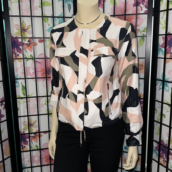 DKNY Geometric Jacket - Picture 9 of 13